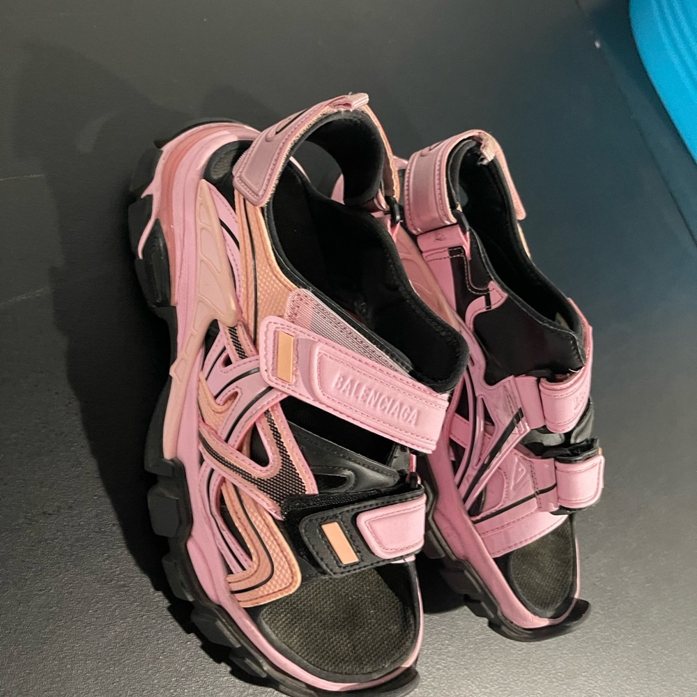 Women's Balenciaga Runner Sandals in pink size 9